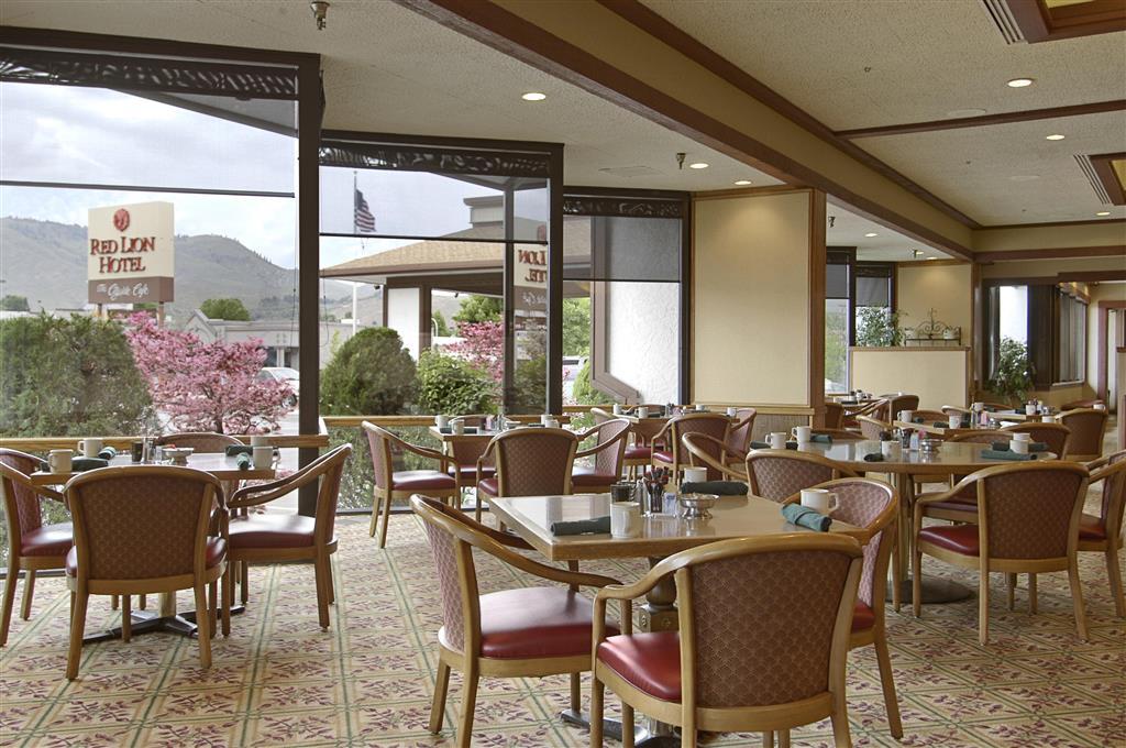 Red Lion Hotel Wenatchee City Center Ресторан фото